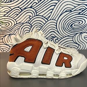 Nike Air More Uptempo in Phantom